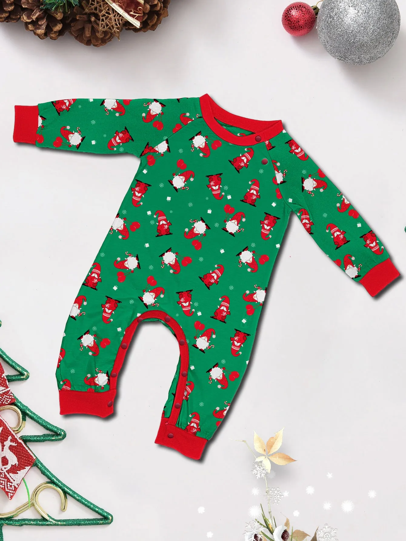 Family Parent-Child Green Printed Santa Pajama Set