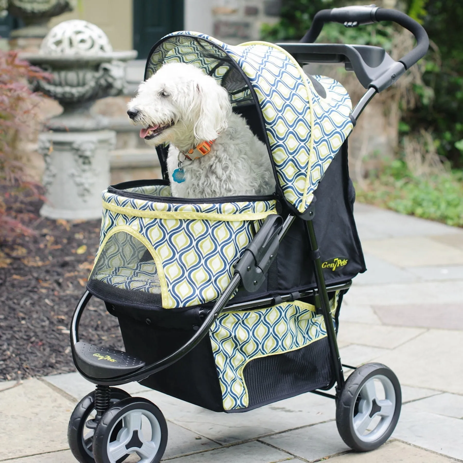 Promenade Pet Stroller