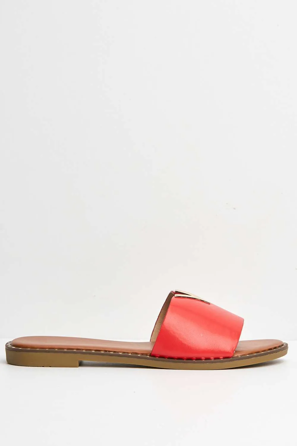 Veena V-Detail Slip-On Sliders in Red